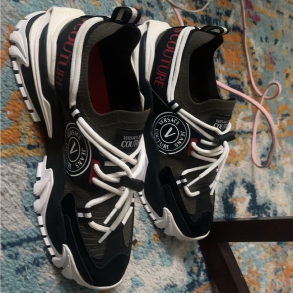 Versace gym shoes worn 2 times original price $400 - Picture 4 of 5